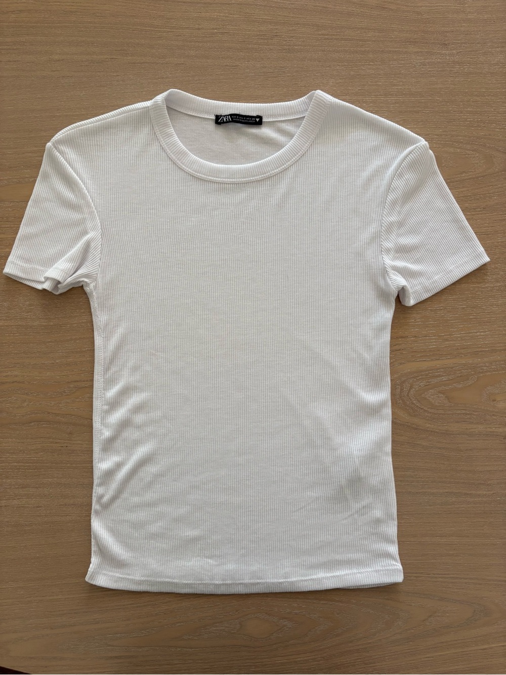 Zara White Ribbed Short Sleeve Crew Tee - Small